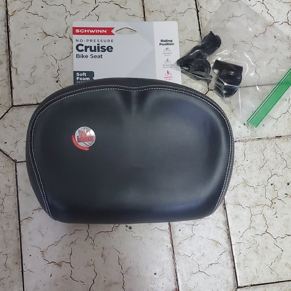 Schwinn Black No-Pressure Bike Seat